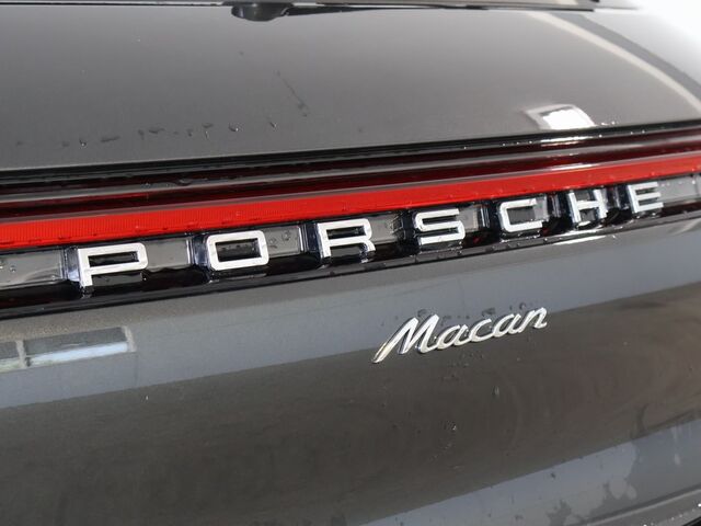 2024 Porsche Macan  Oshkosh WI