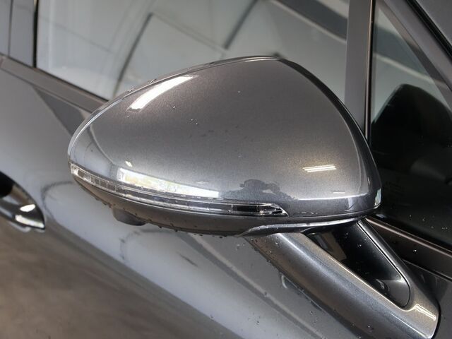 2024 Porsche Macan  Oshkosh WI