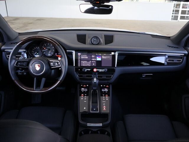 2024 Porsche Macan  Oshkosh WI