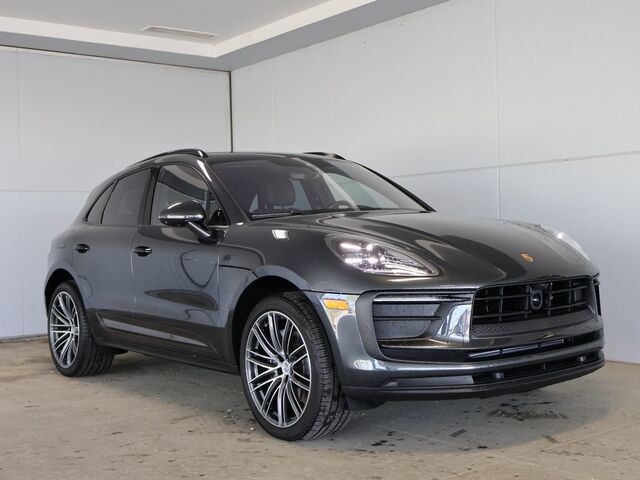 2024 Porsche Macan  Oshkosh WI