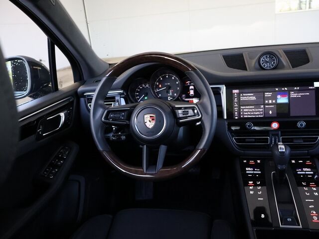 2024 Porsche Macan  Oshkosh WI