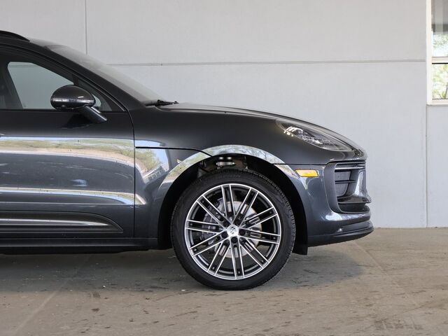 2024 Porsche Macan  Oshkosh WI