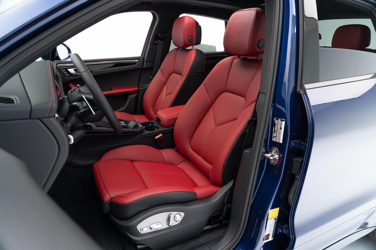 2024 Porsche Macan Pompano Beach FL