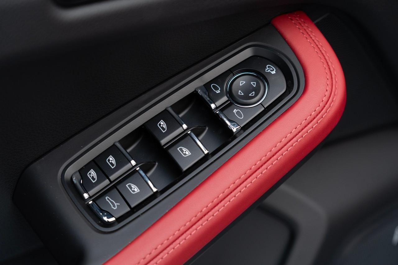 2024 Porsche Macan Pompano Beach FL