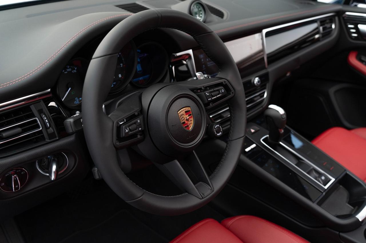2024 Porsche Macan Pompano Beach FL