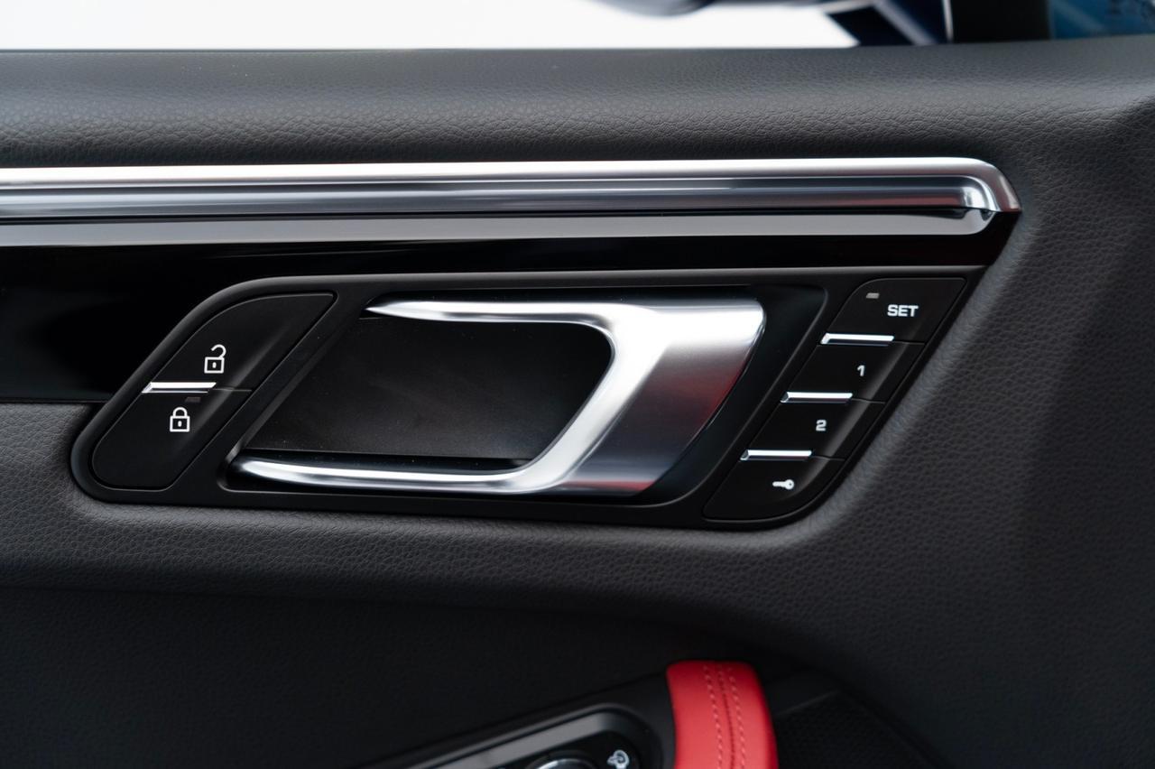 2024 Porsche Macan Pompano Beach FL