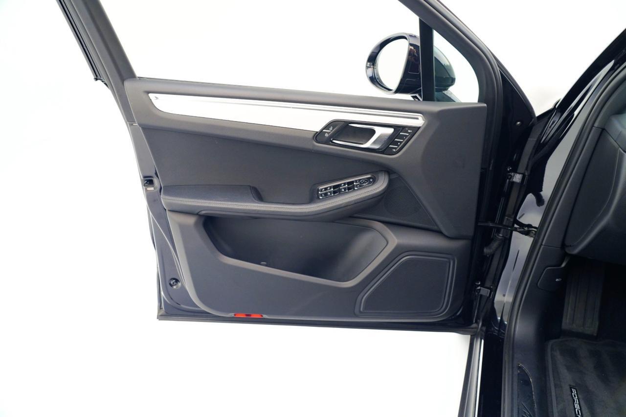2024 Porsche Macan Pompano Beach FL