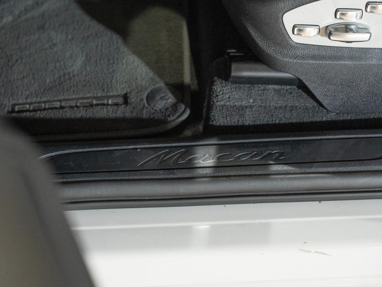 2024 Porsche Macan Pompano Beach FL