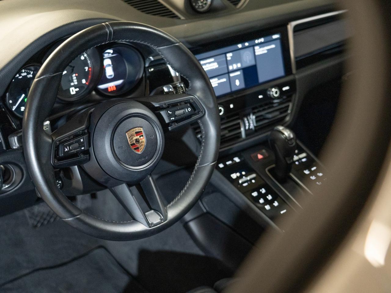 2024 Porsche Macan Pompano Beach FL