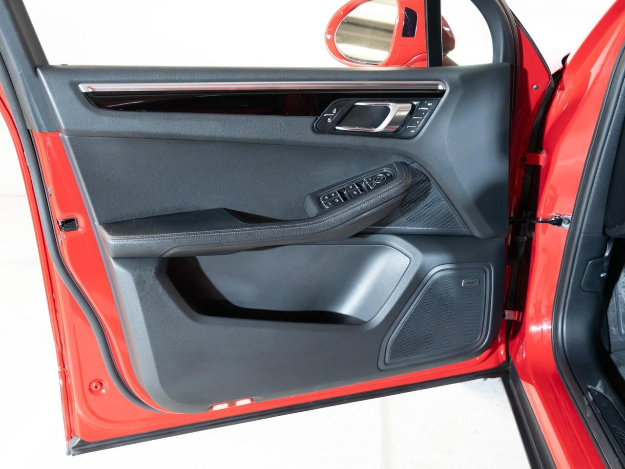 2024 Porsche Macan Pompano Beach FL