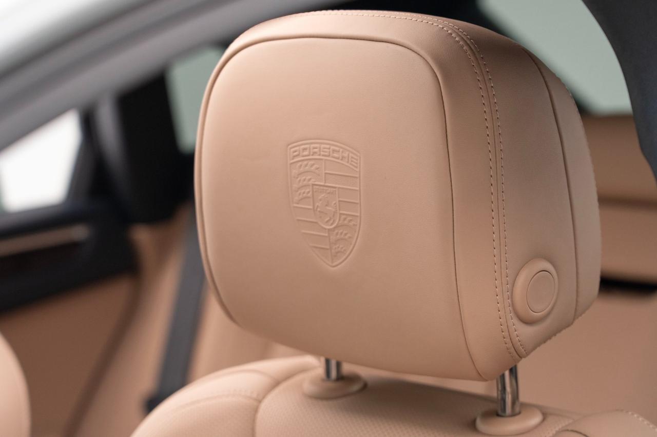 2024 Porsche Macan Pompano Beach FL
