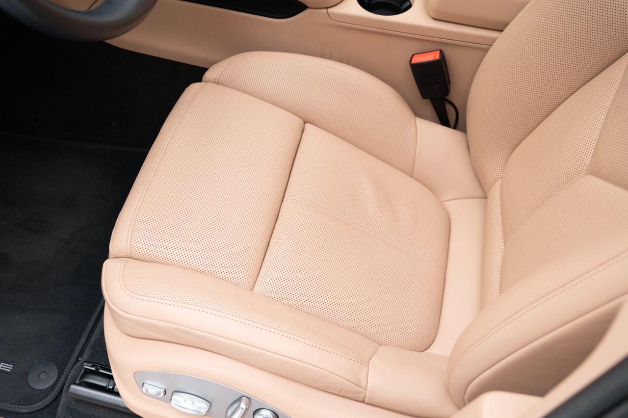 2024 Porsche Macan Pompano Beach FL