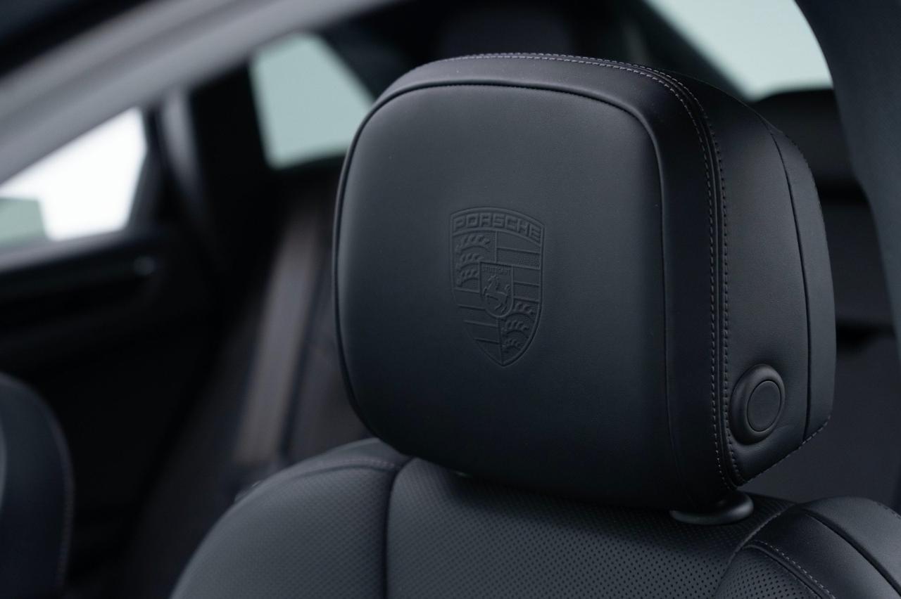 2024 Porsche Macan Pompano Beach FL