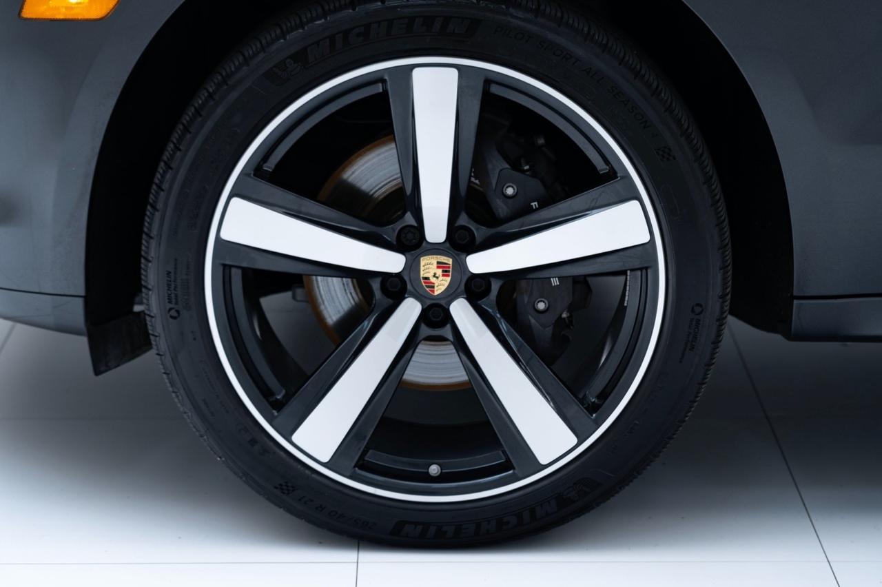 2024 Porsche Macan Pompano Beach FL