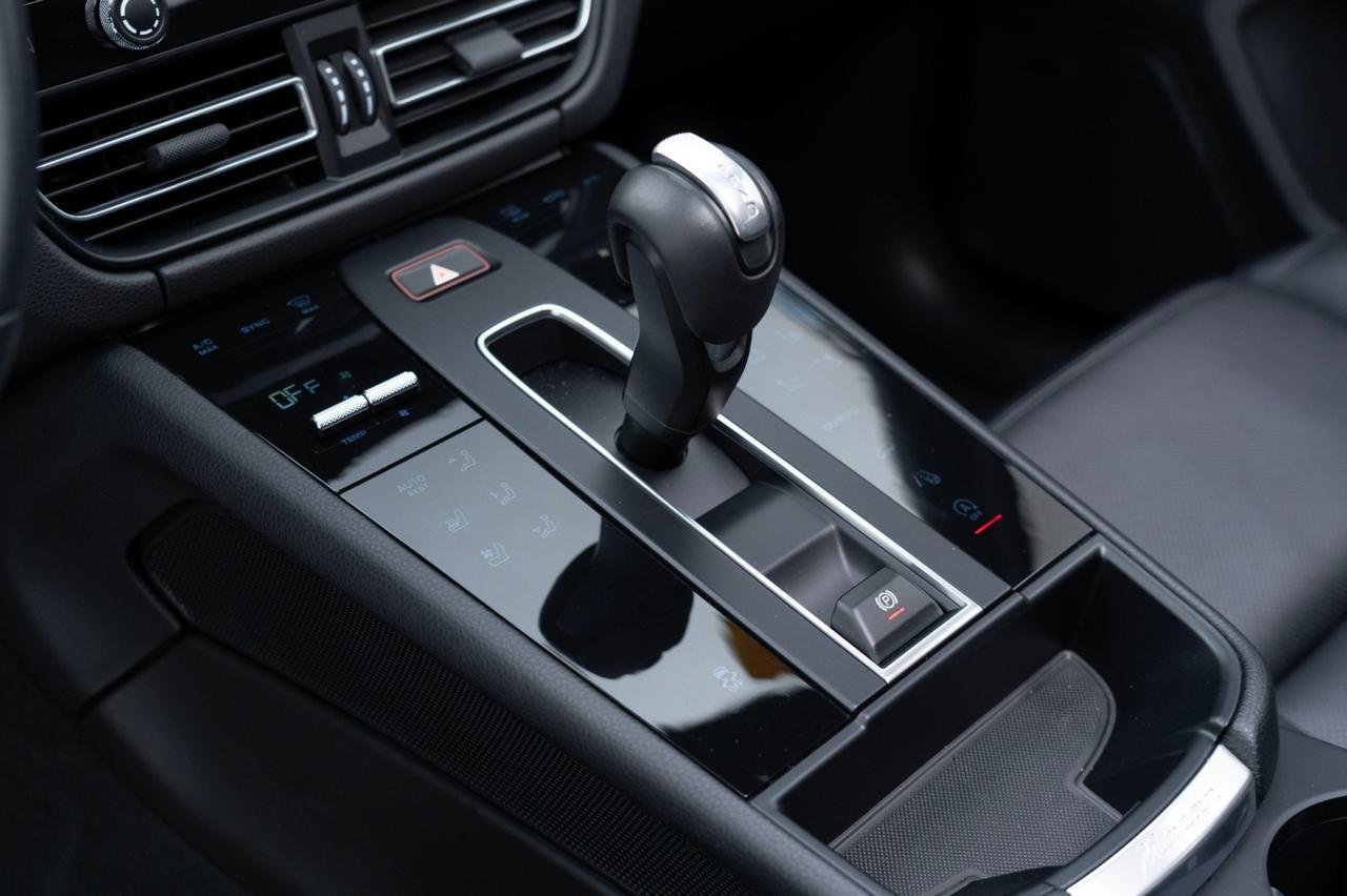 2024 Porsche Macan Pompano Beach FL