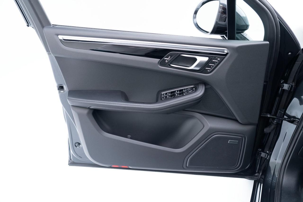 2024 Porsche Macan Pompano Beach FL