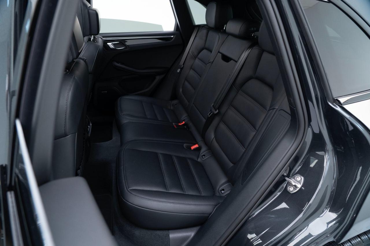 2024 Porsche Macan Pompano Beach FL