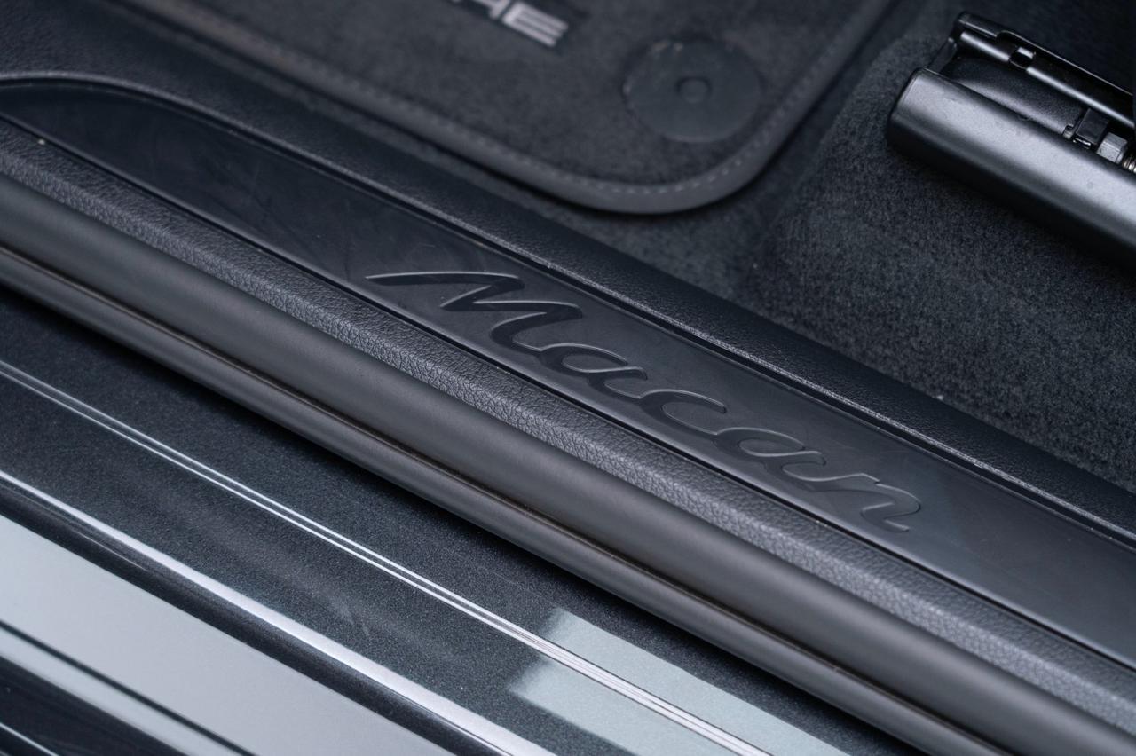 2024 Porsche Macan Pompano Beach FL