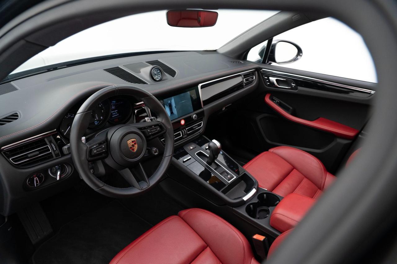 2024 Porsche Macan Pompano Beach FL