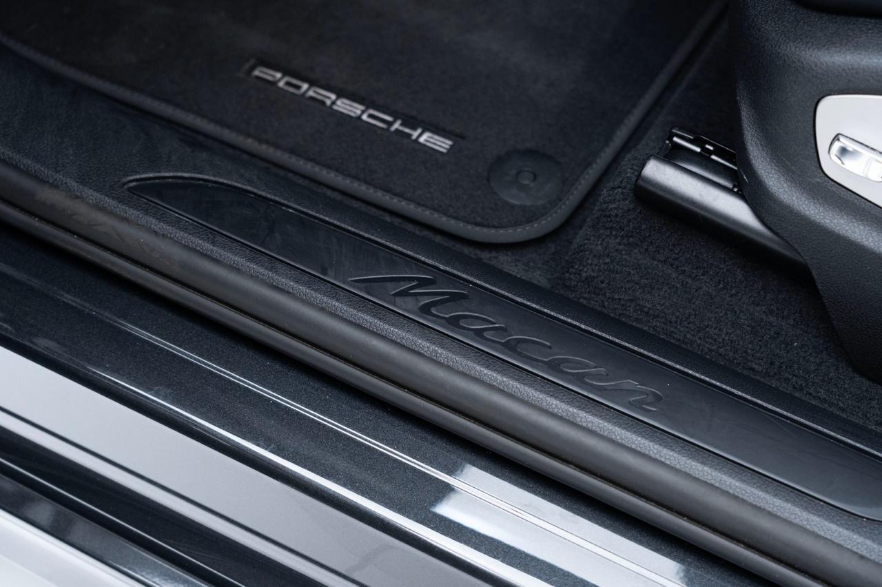 2024 Porsche Macan Pompano Beach FL