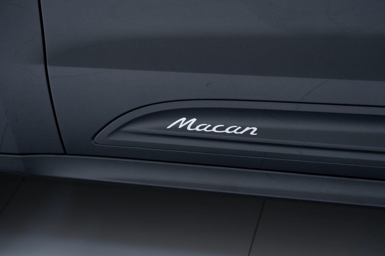 2024 Porsche Macan Pompano Beach FL