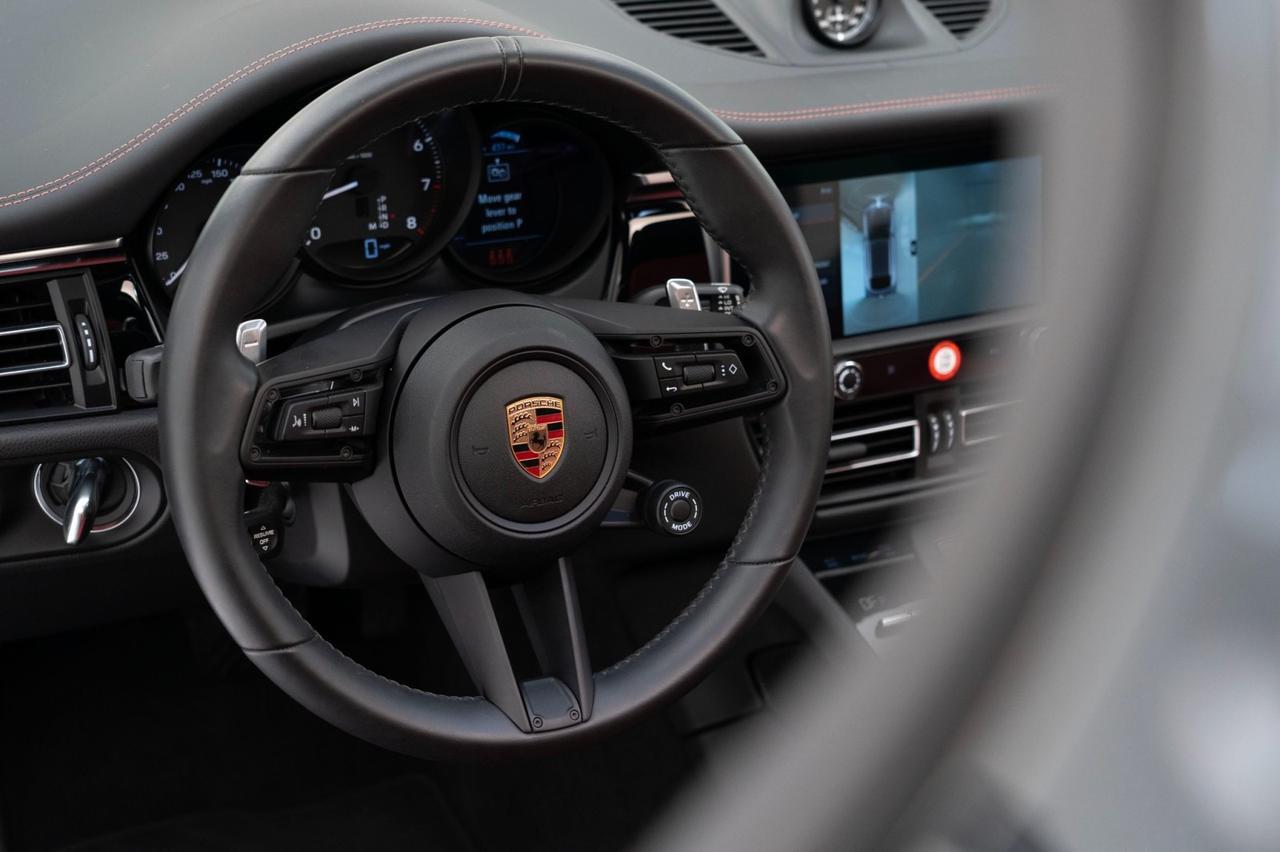 2024 Porsche Macan Pompano Beach FL