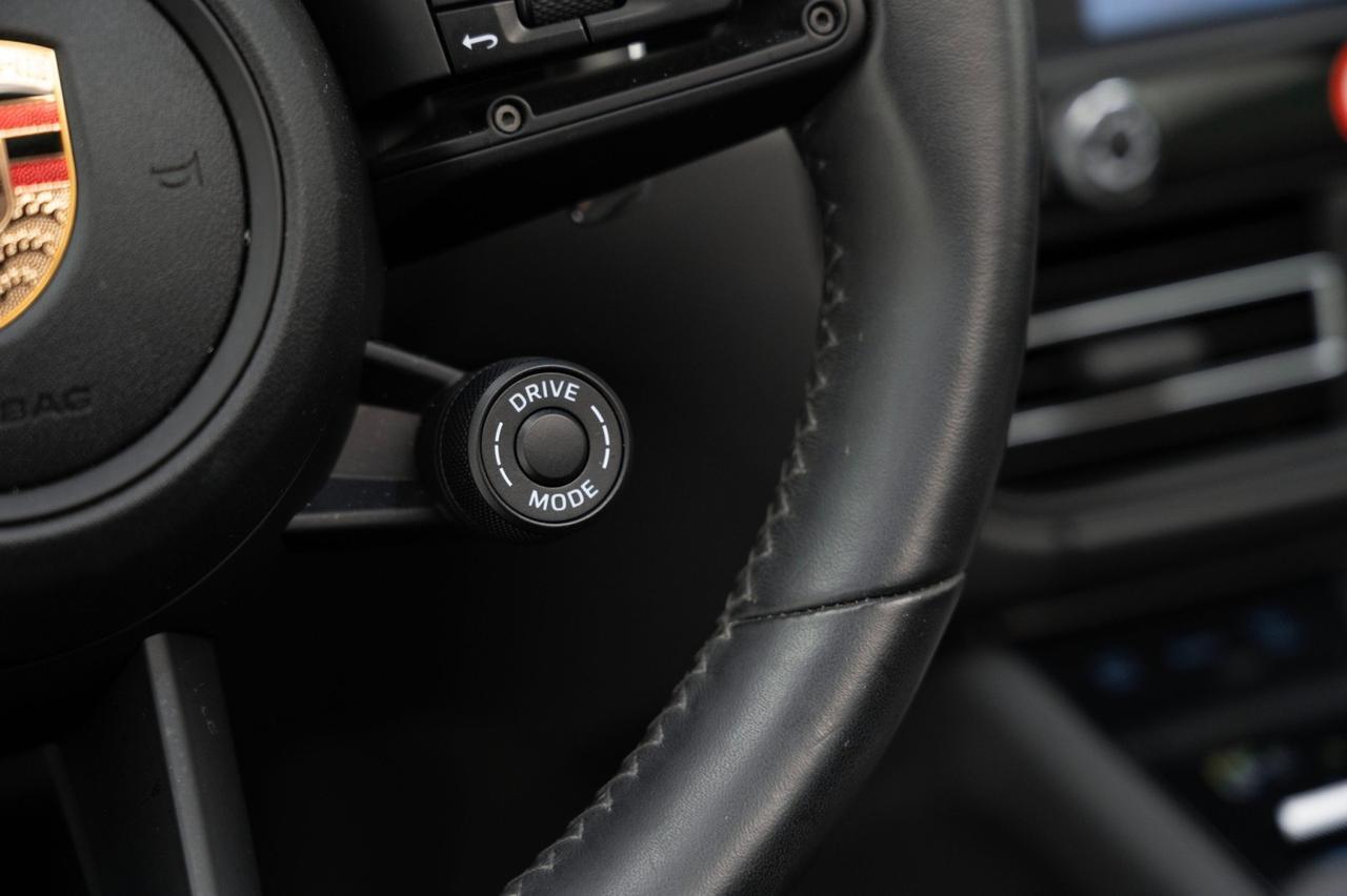 2024 Porsche Macan Pompano Beach FL