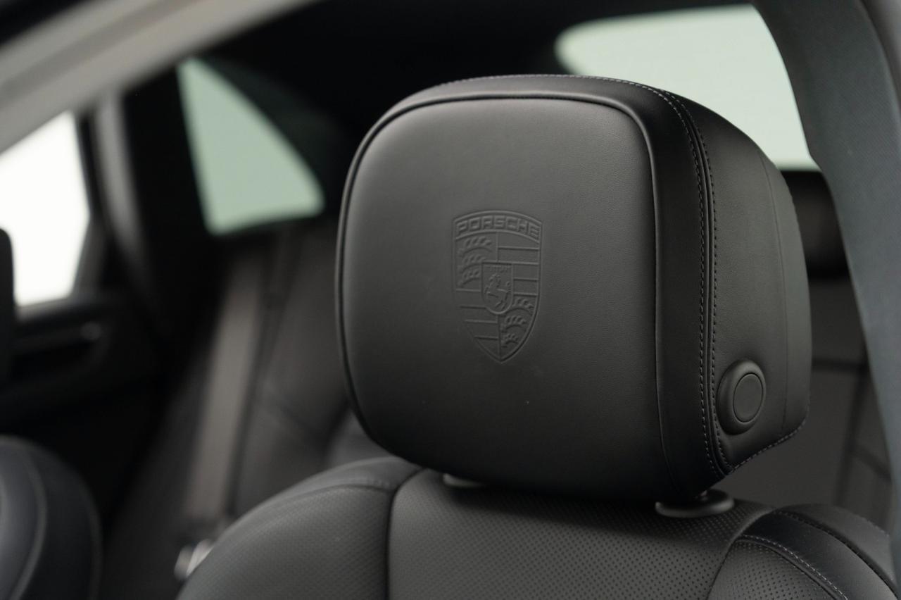 2024 Porsche Macan Pompano Beach FL