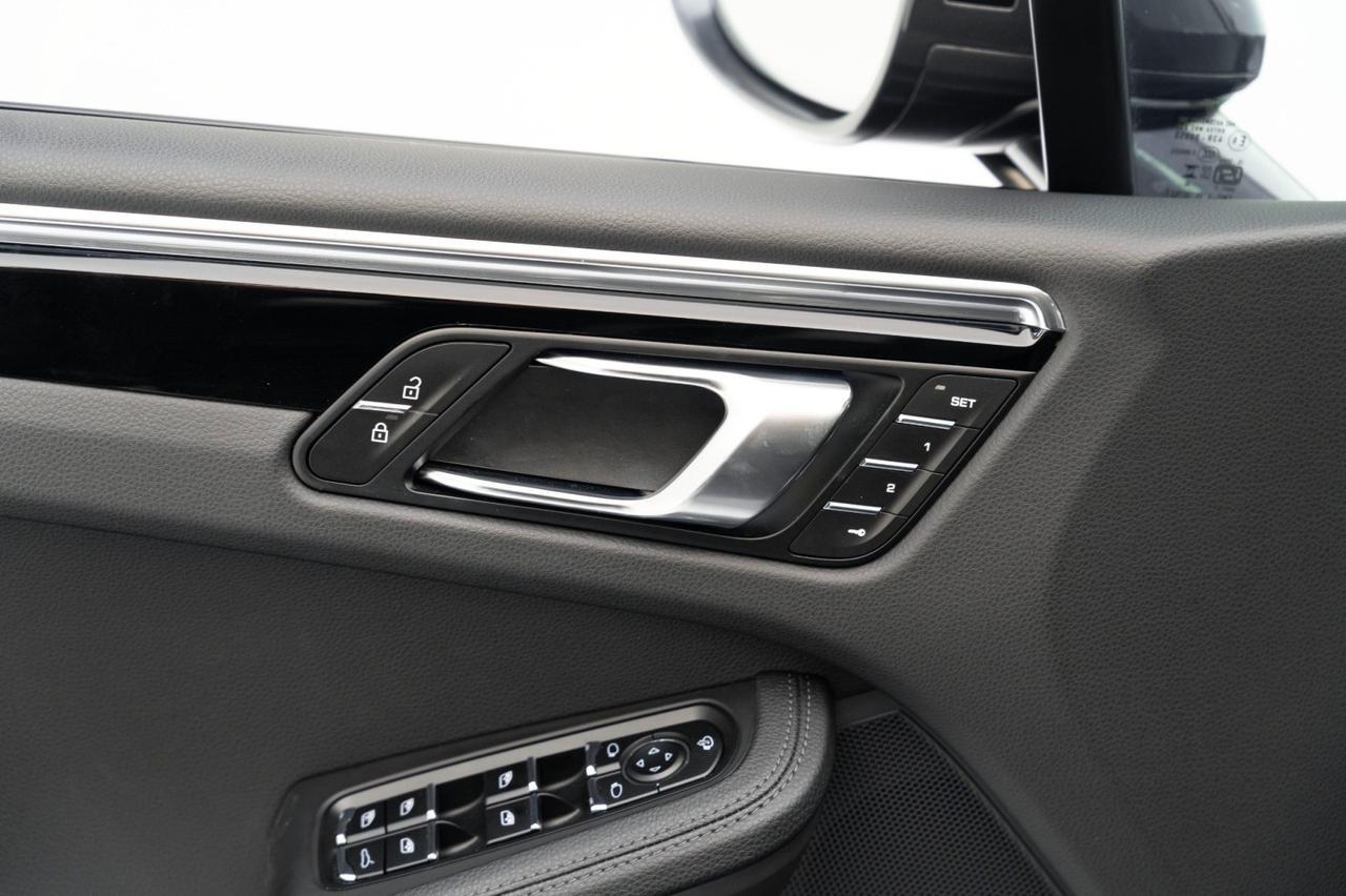 2024 Porsche Macan Pompano Beach FL