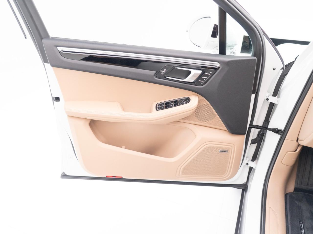 2024 Porsche Macan Pompano Beach FL