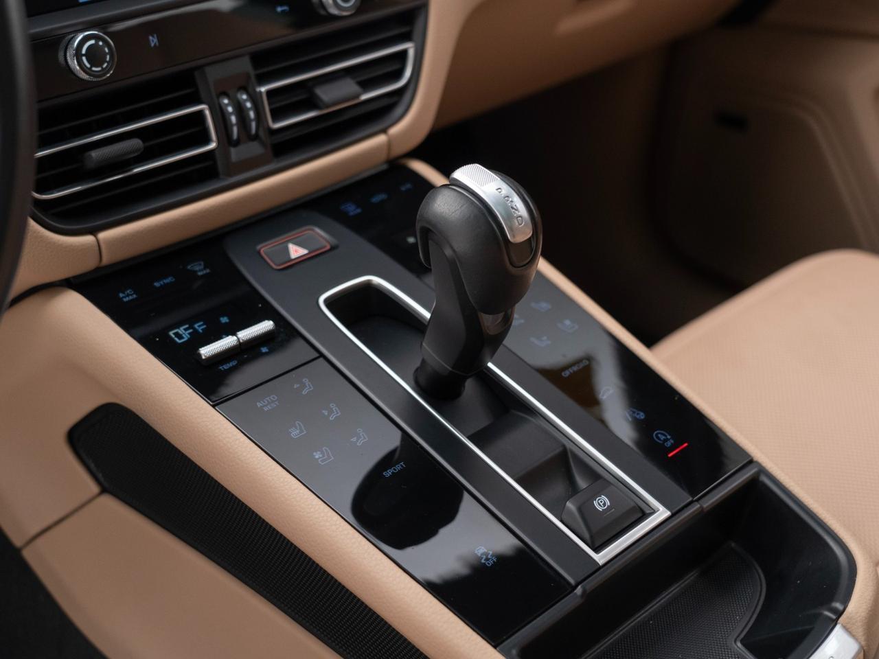 2024 Porsche Macan Pompano Beach FL