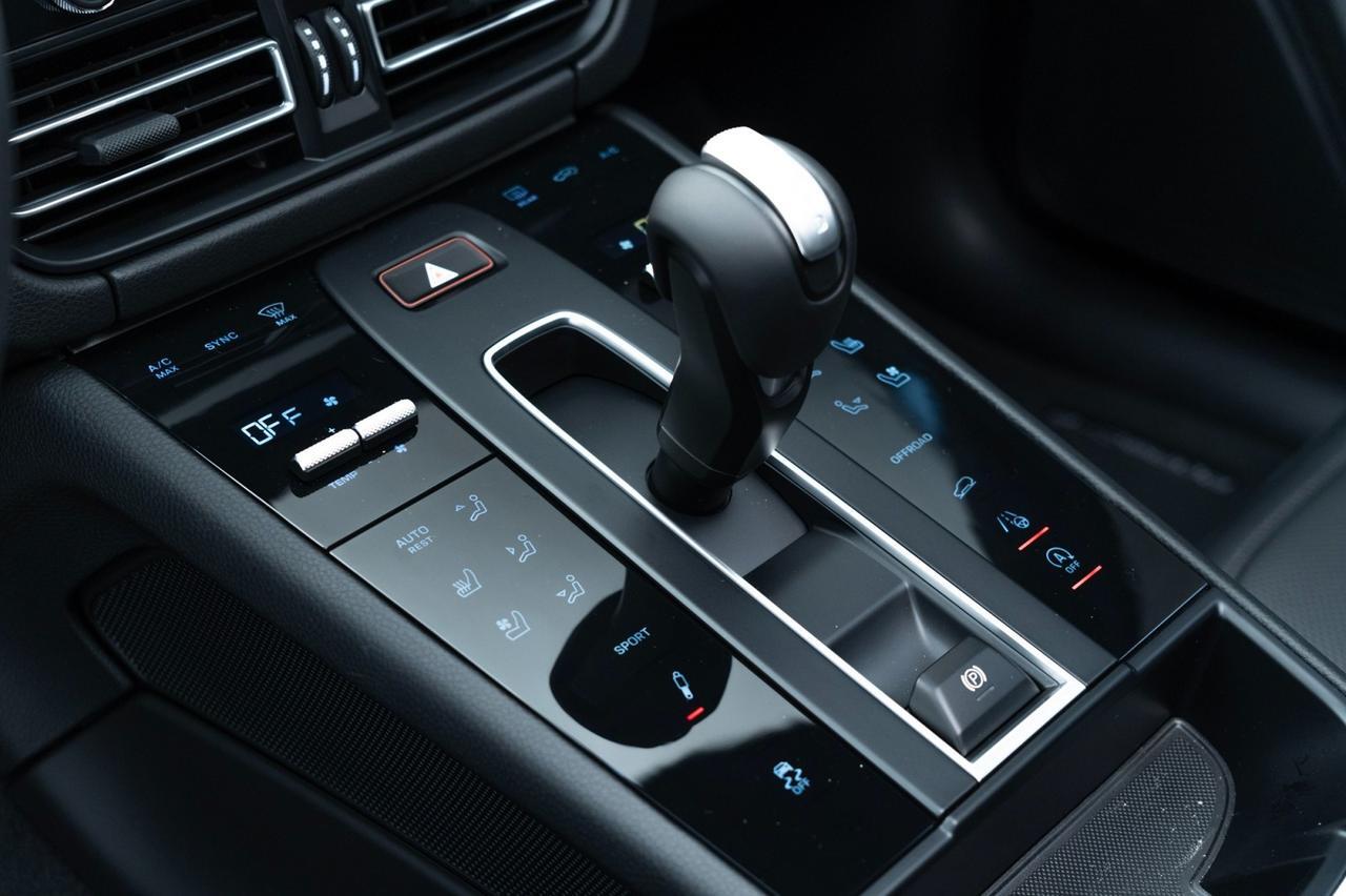 2024 Porsche Macan Pompano Beach FL