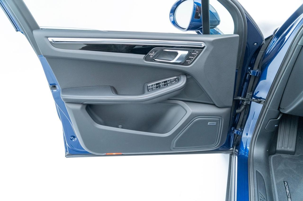2024 Porsche Macan Pompano Beach FL