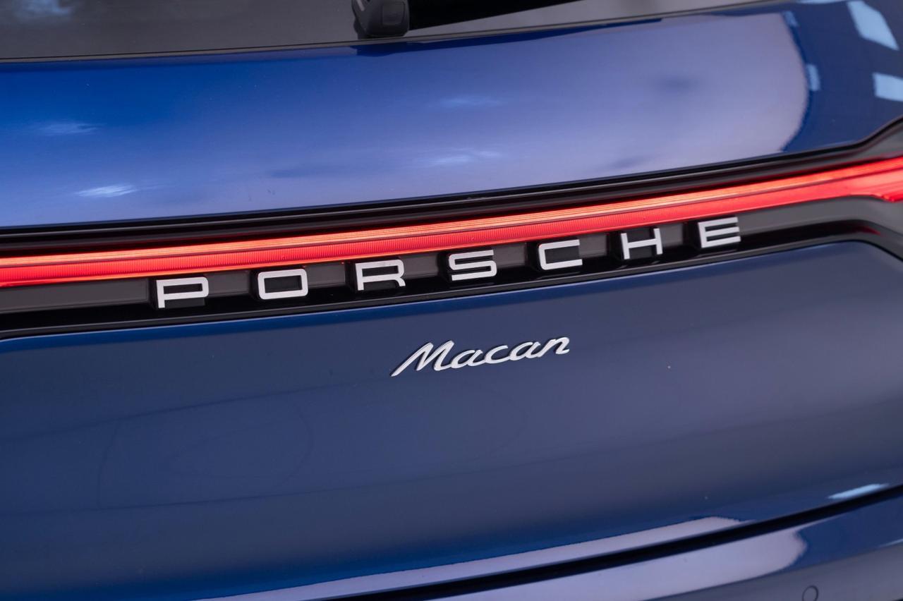 2024 Porsche Macan Pompano Beach FL