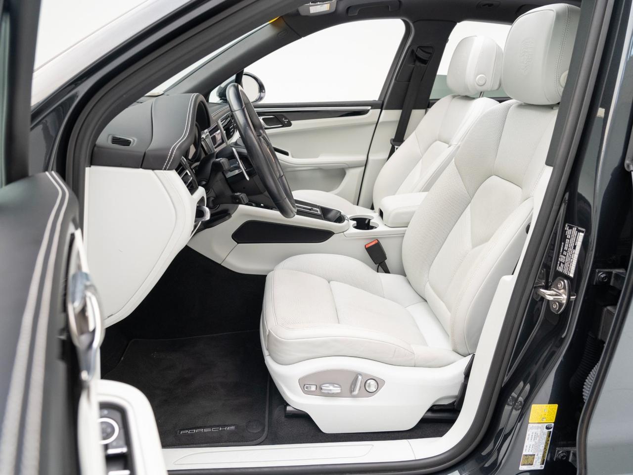 2024 Porsche Macan Pompano Beach FL