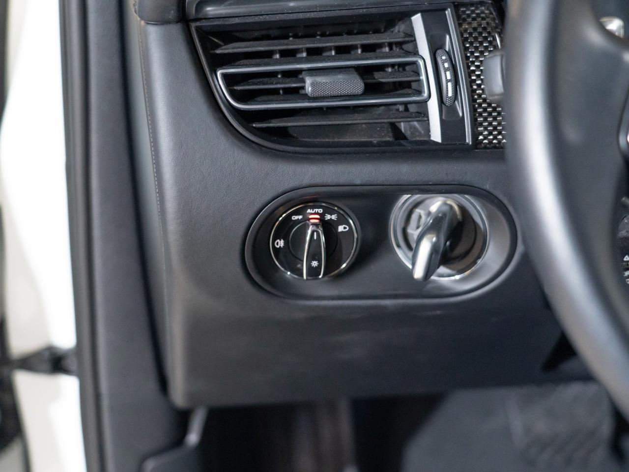 2024 Porsche Macan Pompano Beach FL