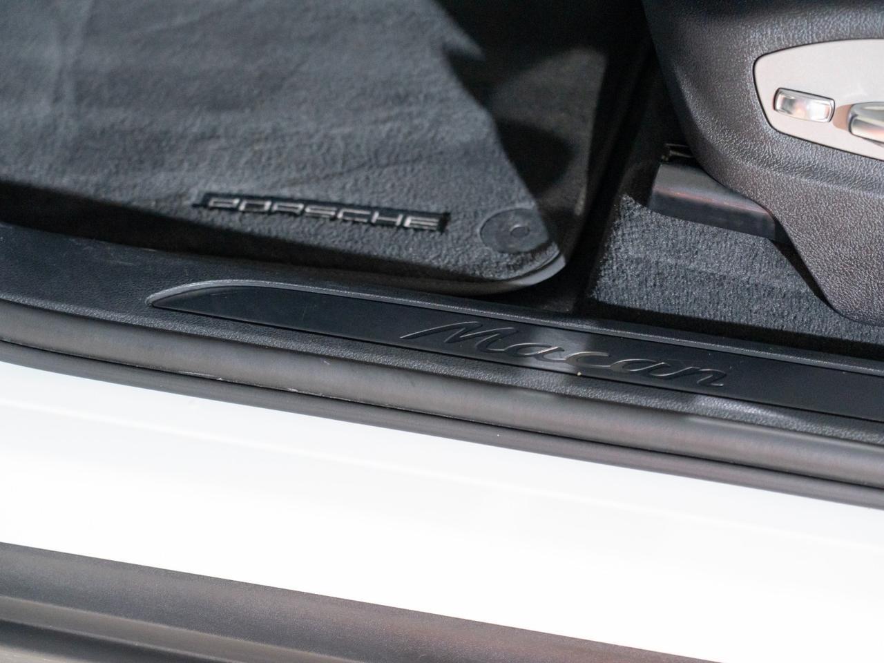 2024 Porsche Macan Pompano Beach FL