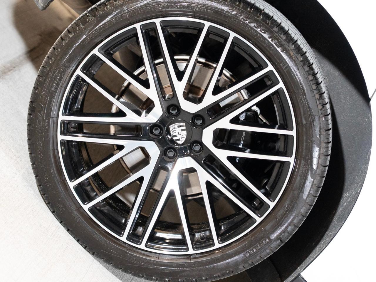 2024 Porsche Macan Pompano Beach FL