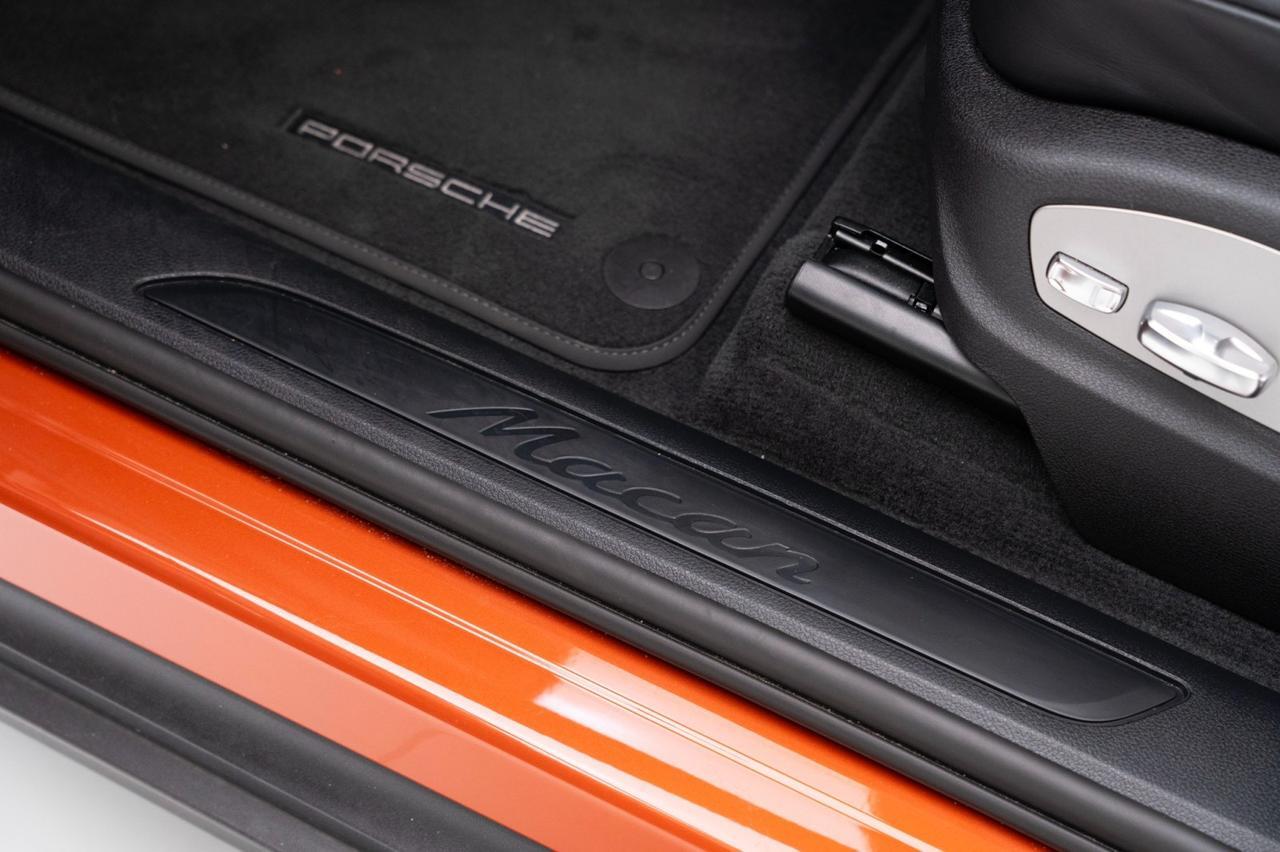 2024 Porsche Macan Pompano Beach FL