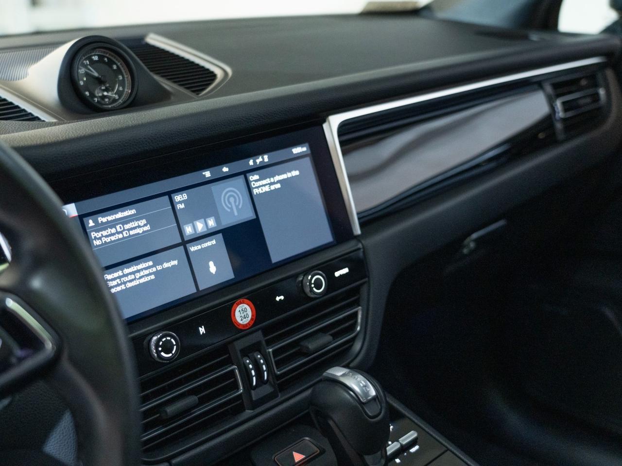 2024 Porsche Macan Pompano Beach FL