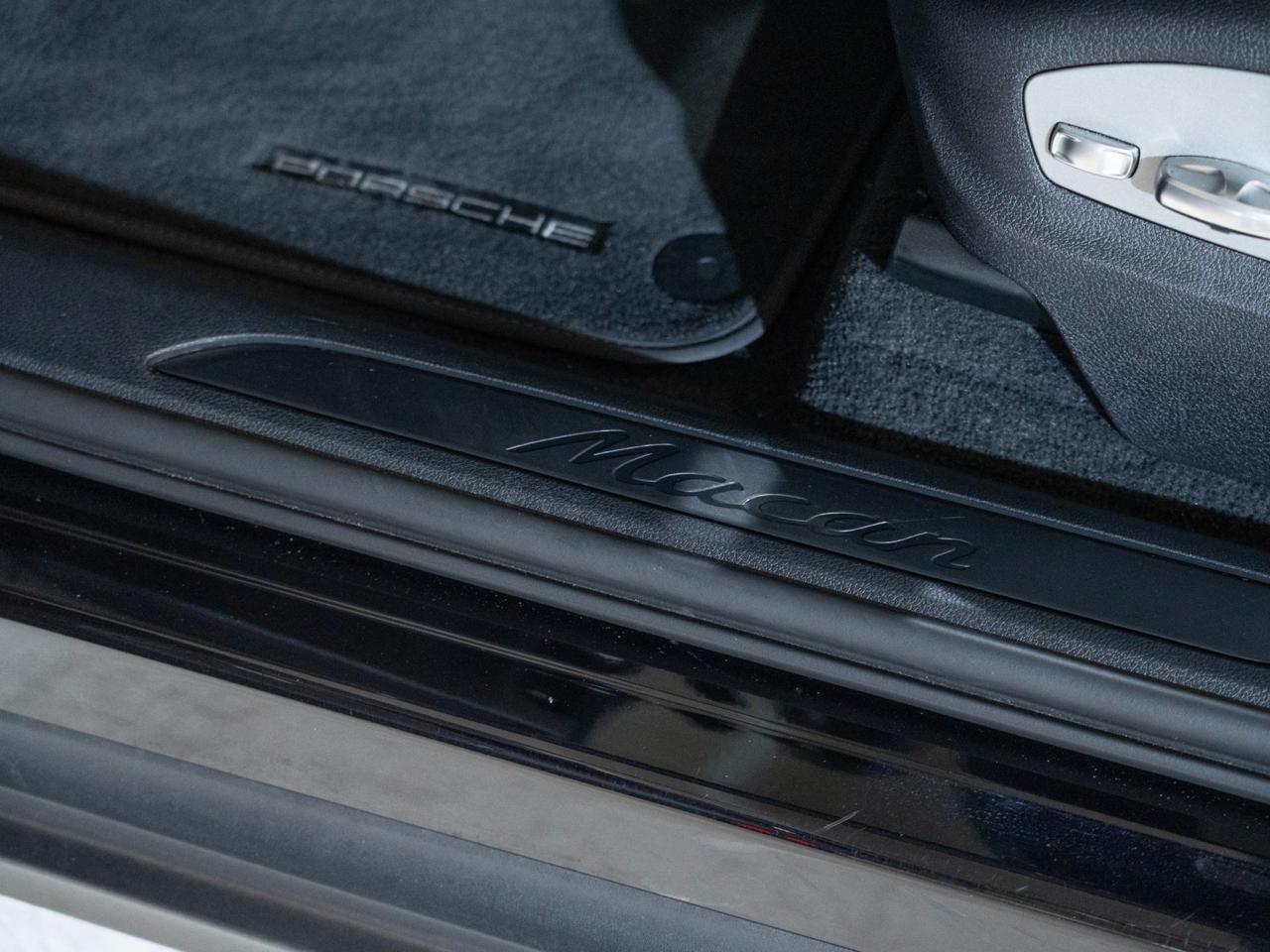 2024 Porsche Macan Pompano Beach FL