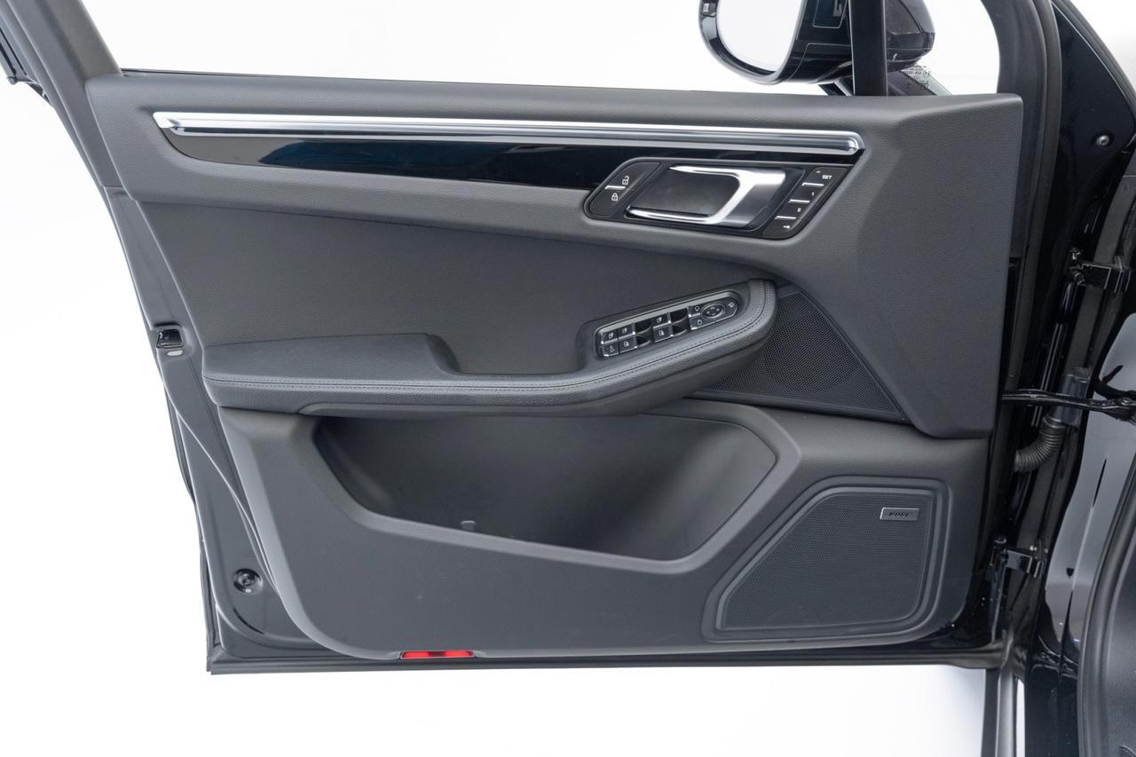 2024 Porsche Macan Pompano Beach FL