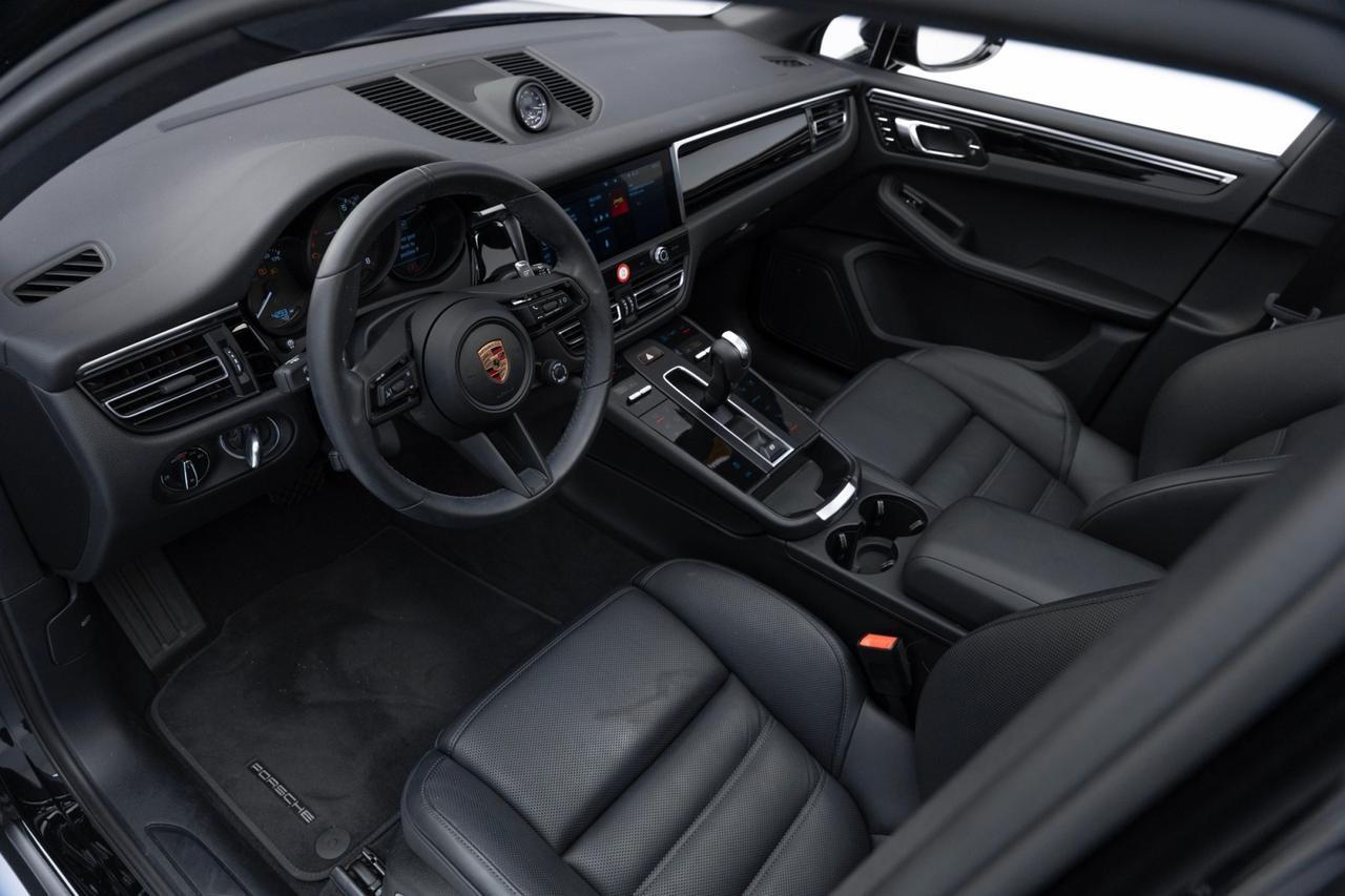 2024 Porsche Macan Pompano Beach FL