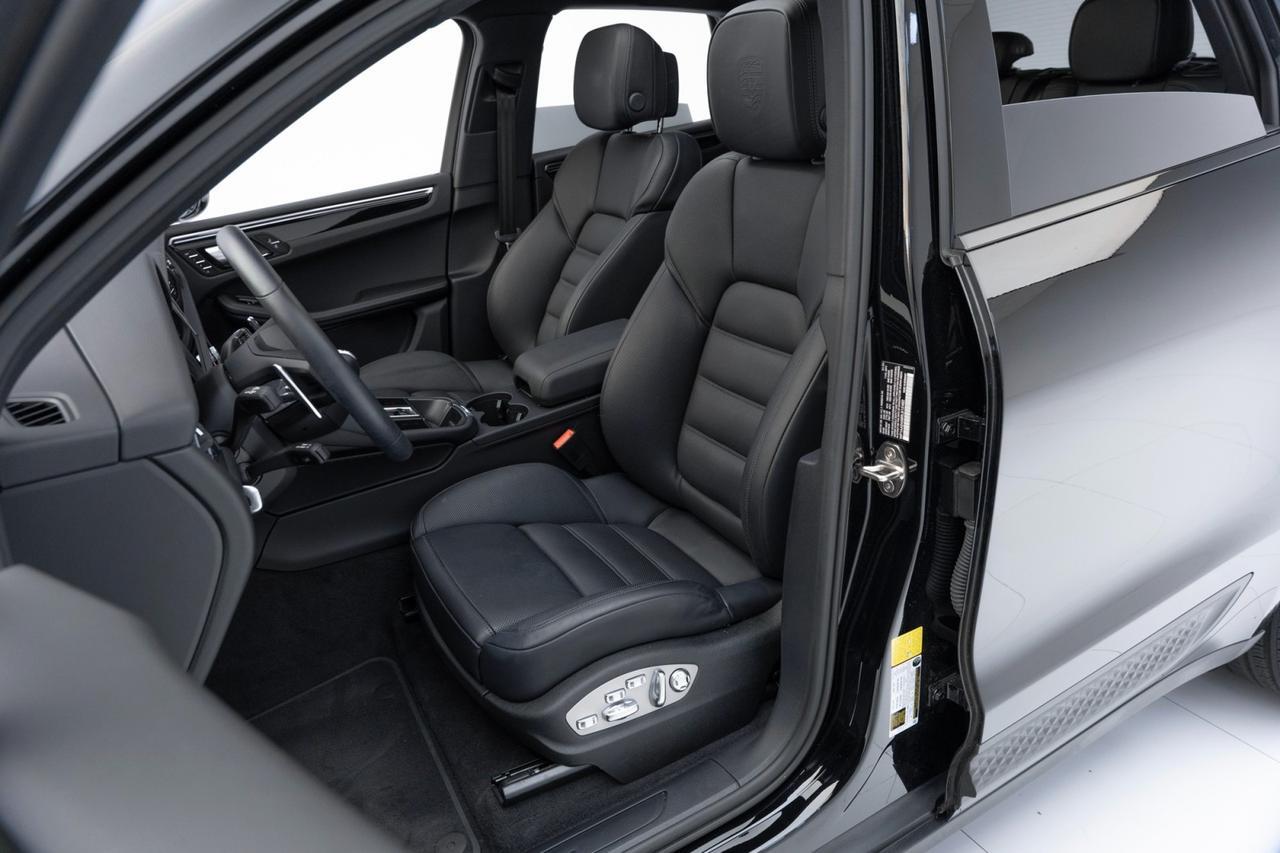 2024 Porsche Macan Pompano Beach FL