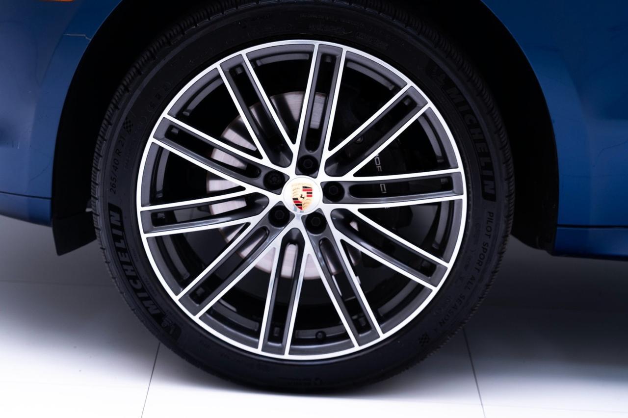 2024 Porsche Macan Pompano Beach FL