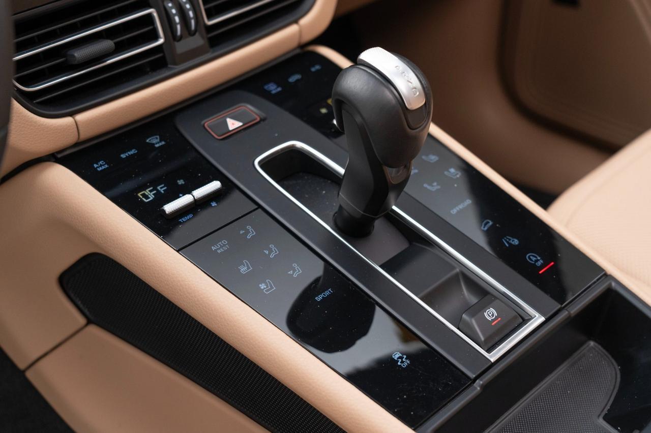2024 Porsche Macan Pompano Beach FL