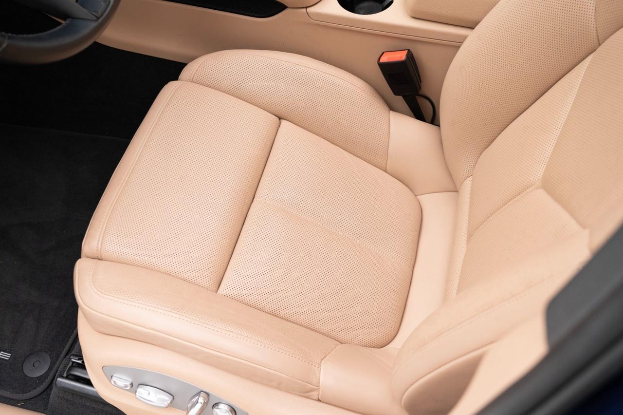 2024 Porsche Macan Pompano Beach FL