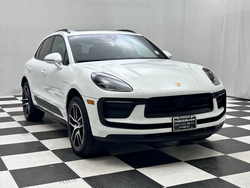 2024 Porsche Macan Portland OR