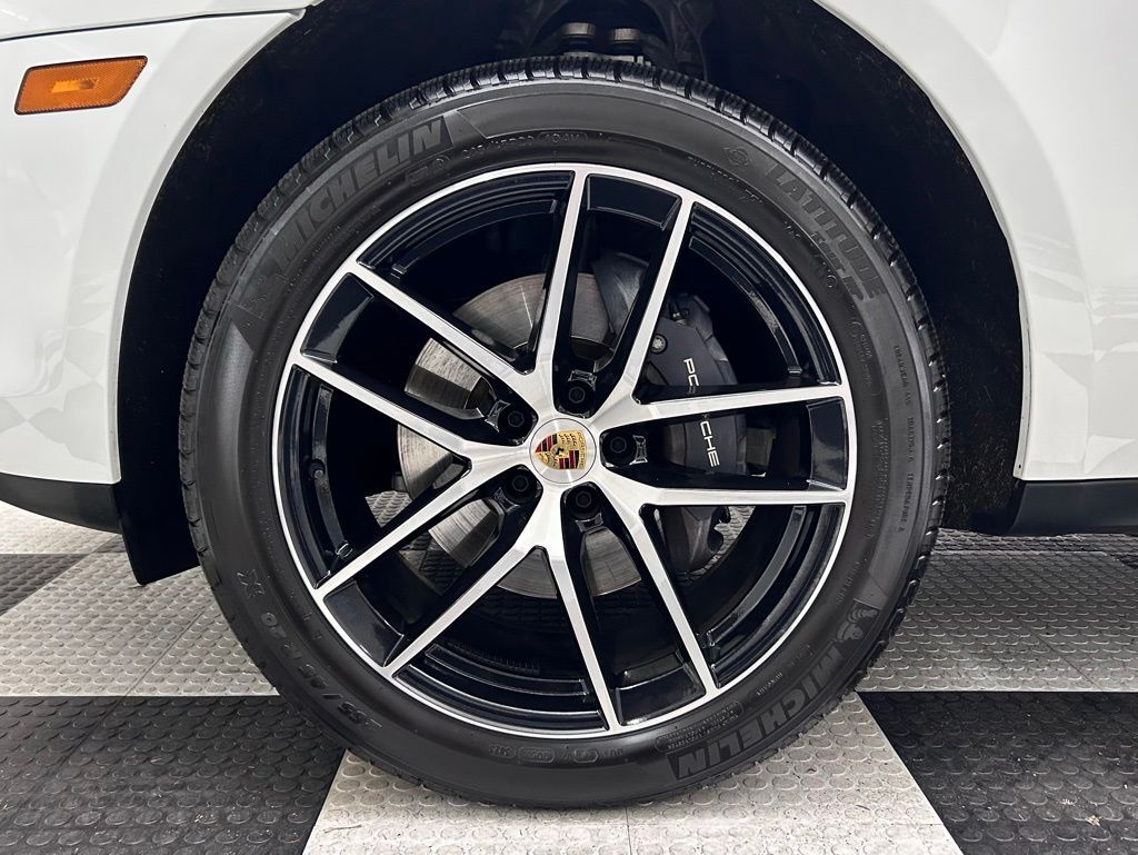 2024 Porsche Macan Portland OR