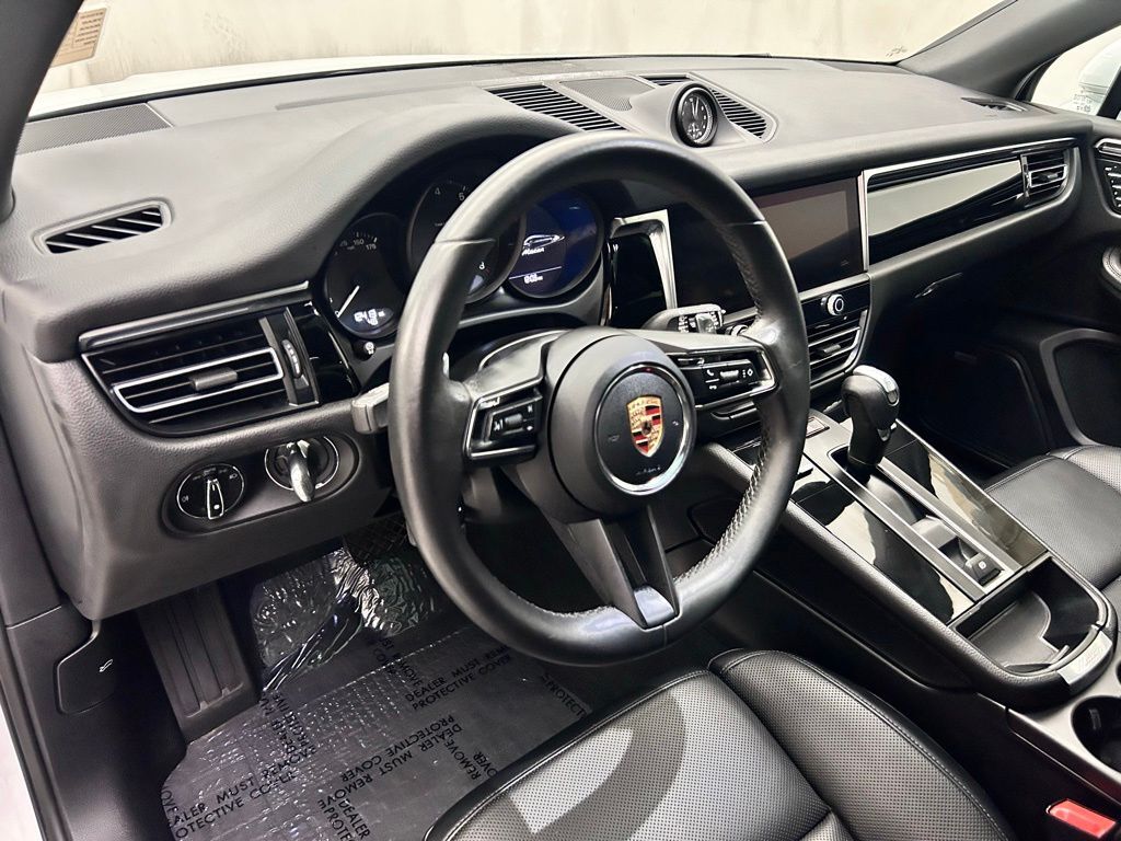 2024 Porsche Macan Portland OR